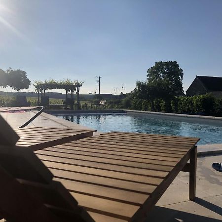 La Petite Maison De Celine & Frederic Avec Piscine A Préhy Buitenkant foto