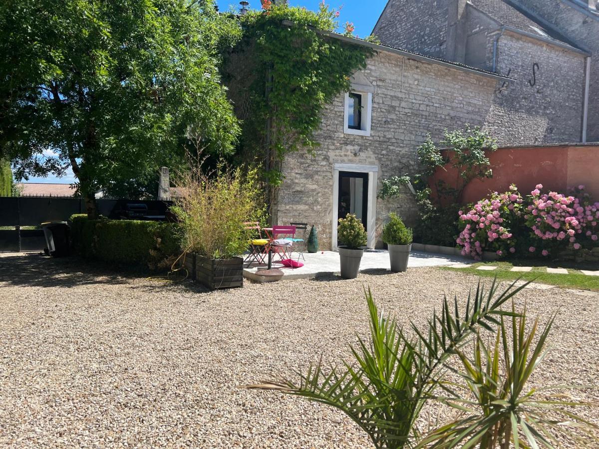 La Petite Maison De Celine & Frederic Avec Piscine A Préhy Buitenkant foto