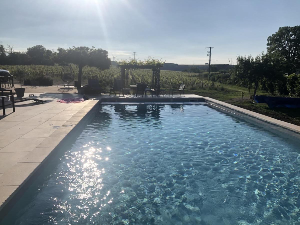 La Petite Maison De Celine & Frederic Avec Piscine A Préhy Buitenkant foto